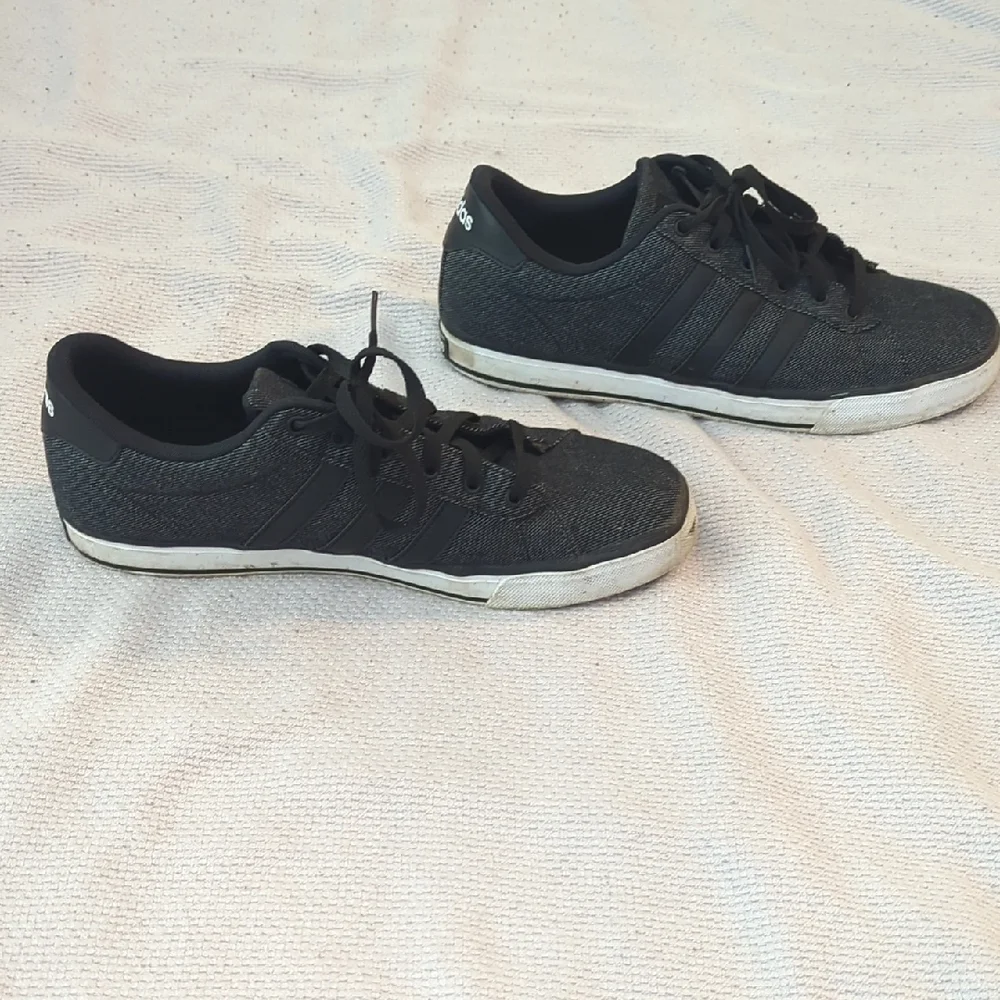 Adidas Black and White Sneakers Classic Low-Top Design